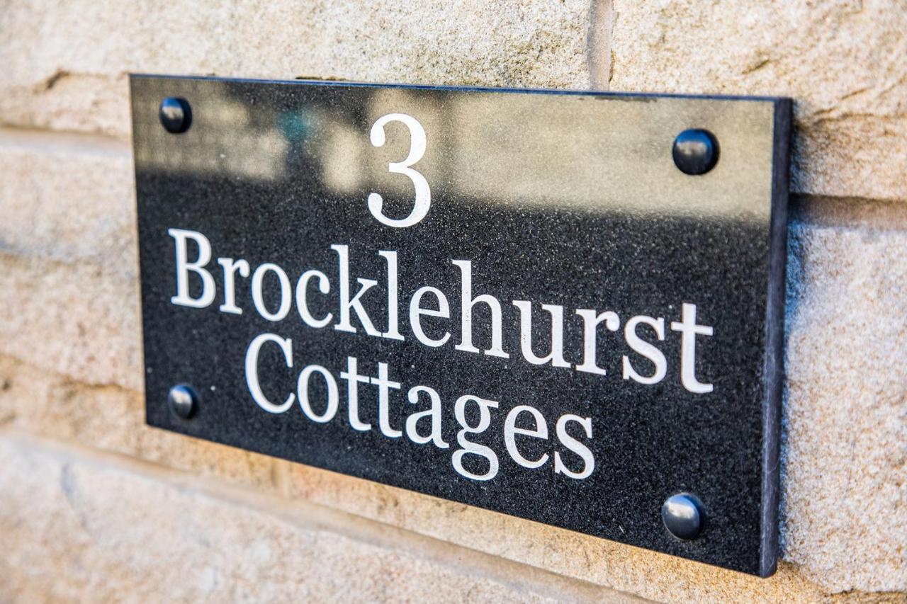 Buxton Centre Cosy Cottage With Free Secure Parking Exterior photo