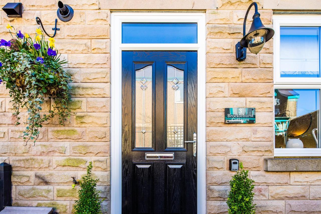 Buxton Centre Cosy Cottage With Free Secure Parking Exterior photo